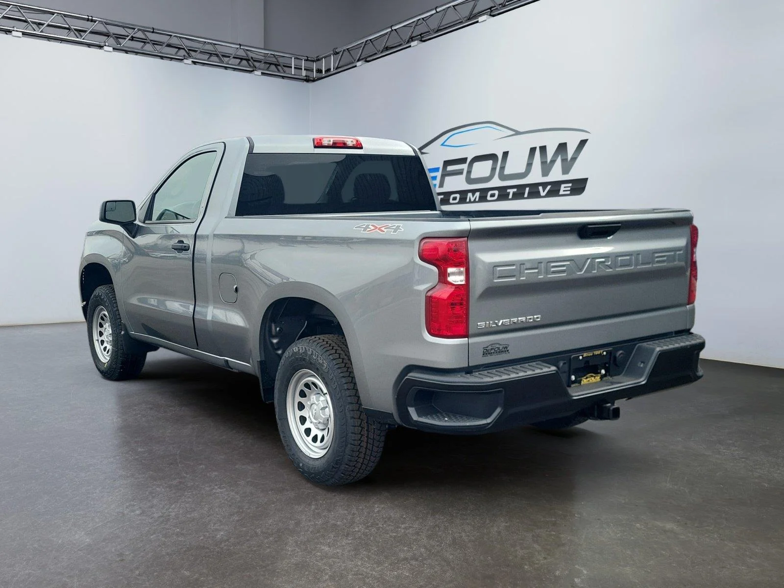 Used 2026 STERLING GRAY METALLIC CHEVROLET 4WD REG CAB 126" WORK TRU image 5