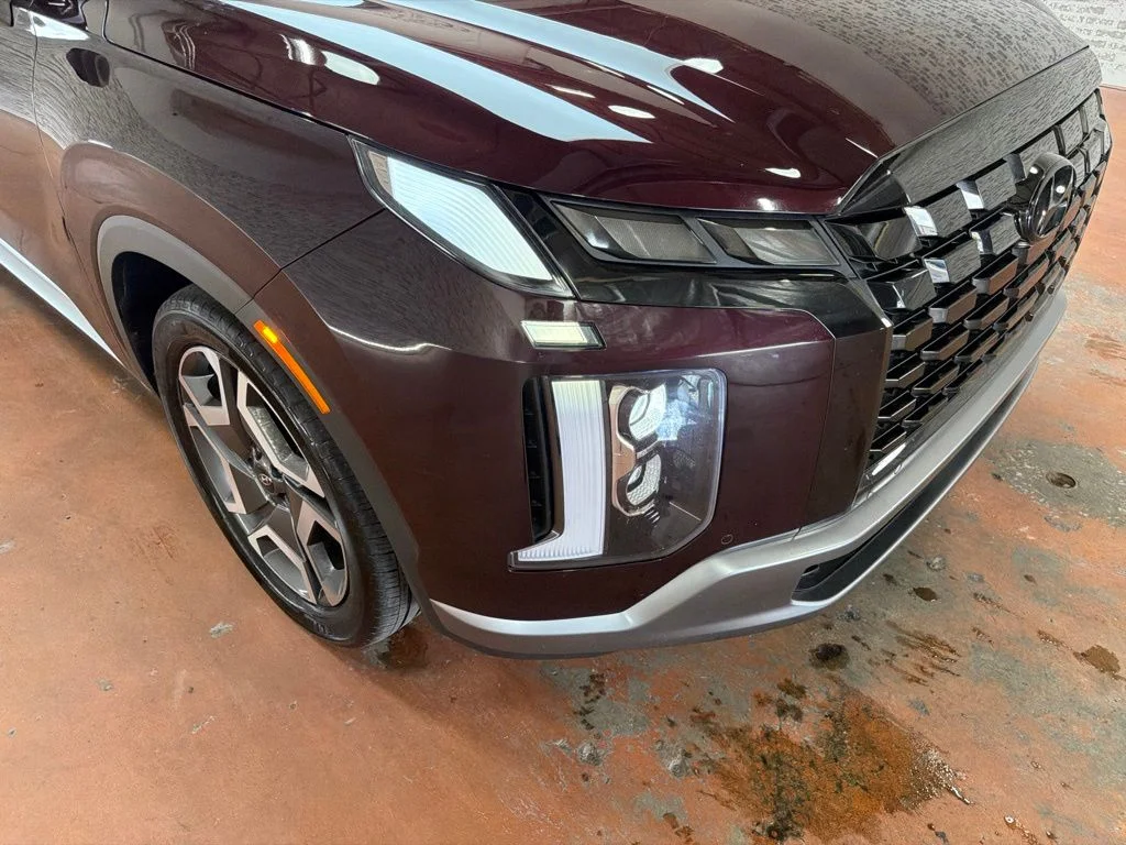 Used 2024 Sierra Burgundy Hyundai SEL image 9