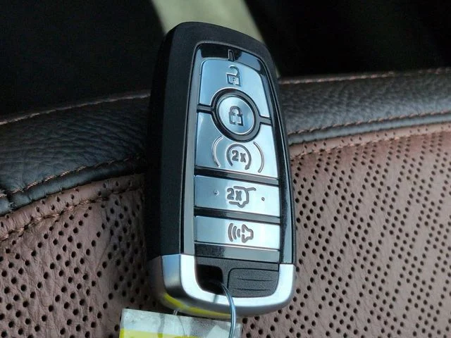 New 2026 White Ford King Ranch image 30