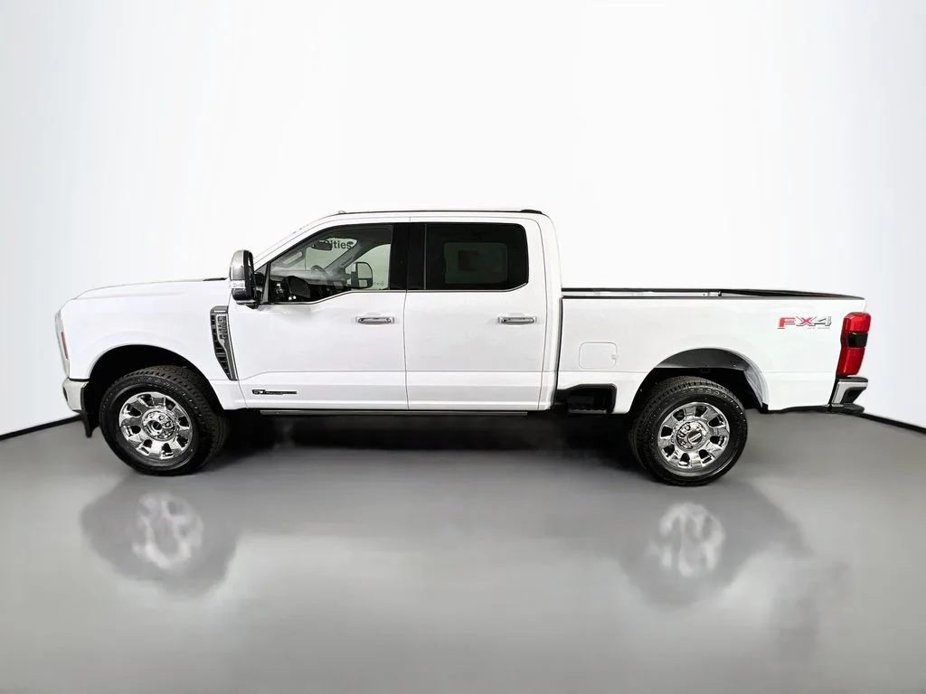 New 2026 Oxford White Ford Lariat image 6