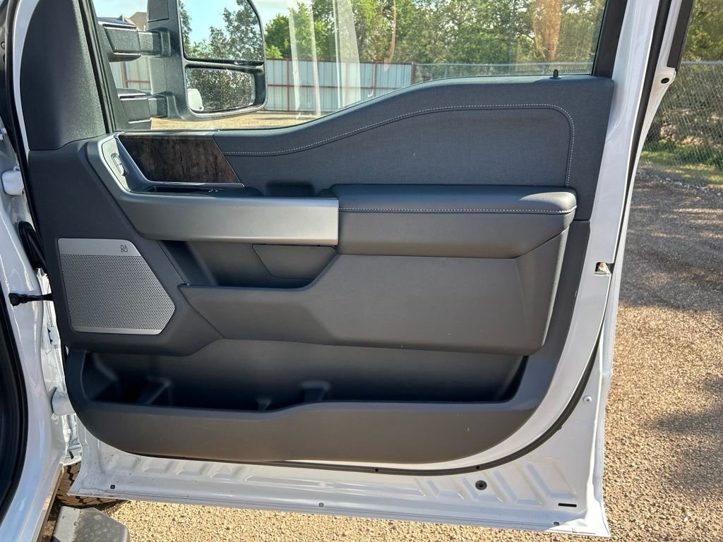 New 2026 Oxford White Ford Lariat image 45