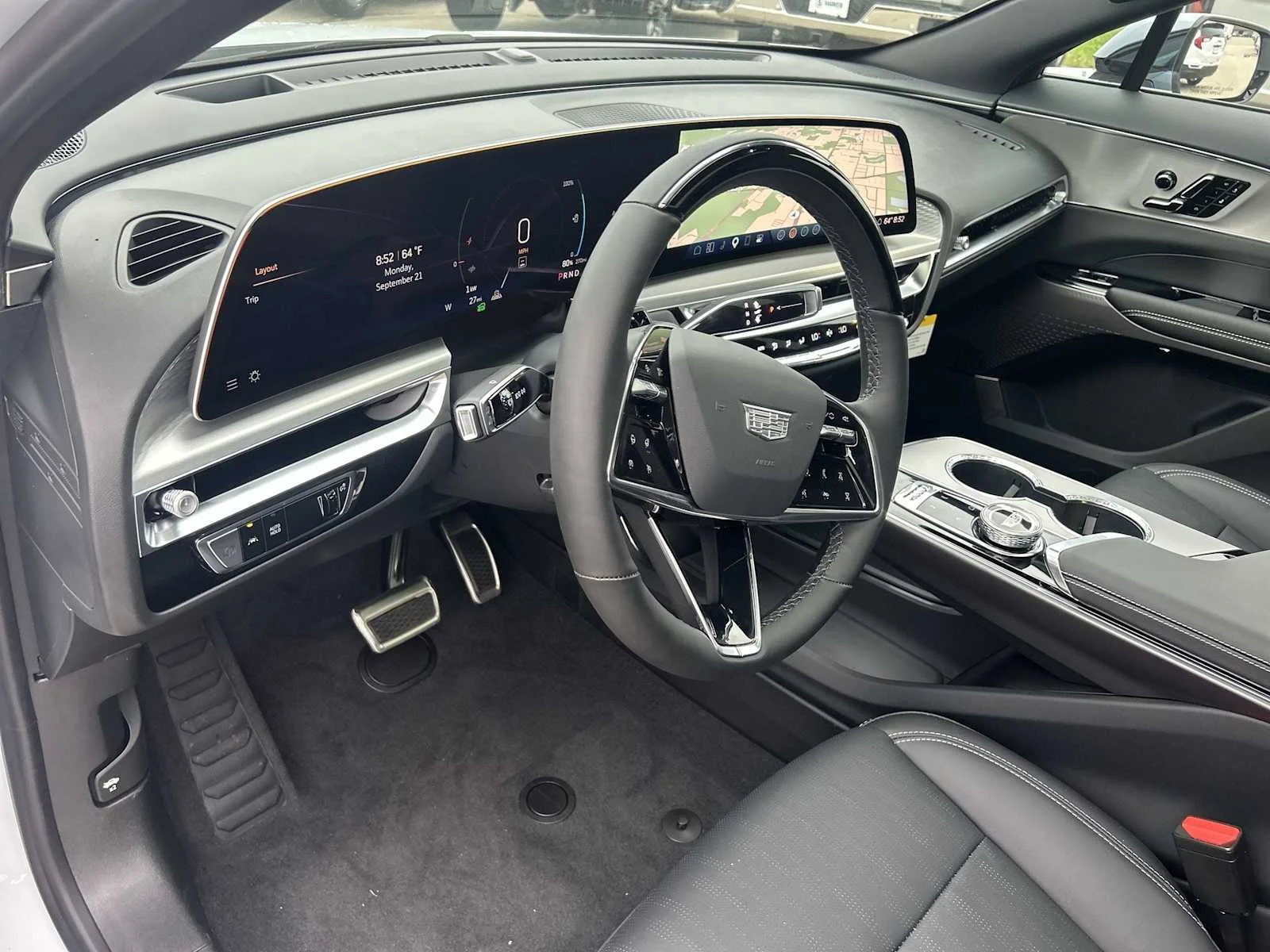2027 Cadillac LYRIQ Sport - Photo 10