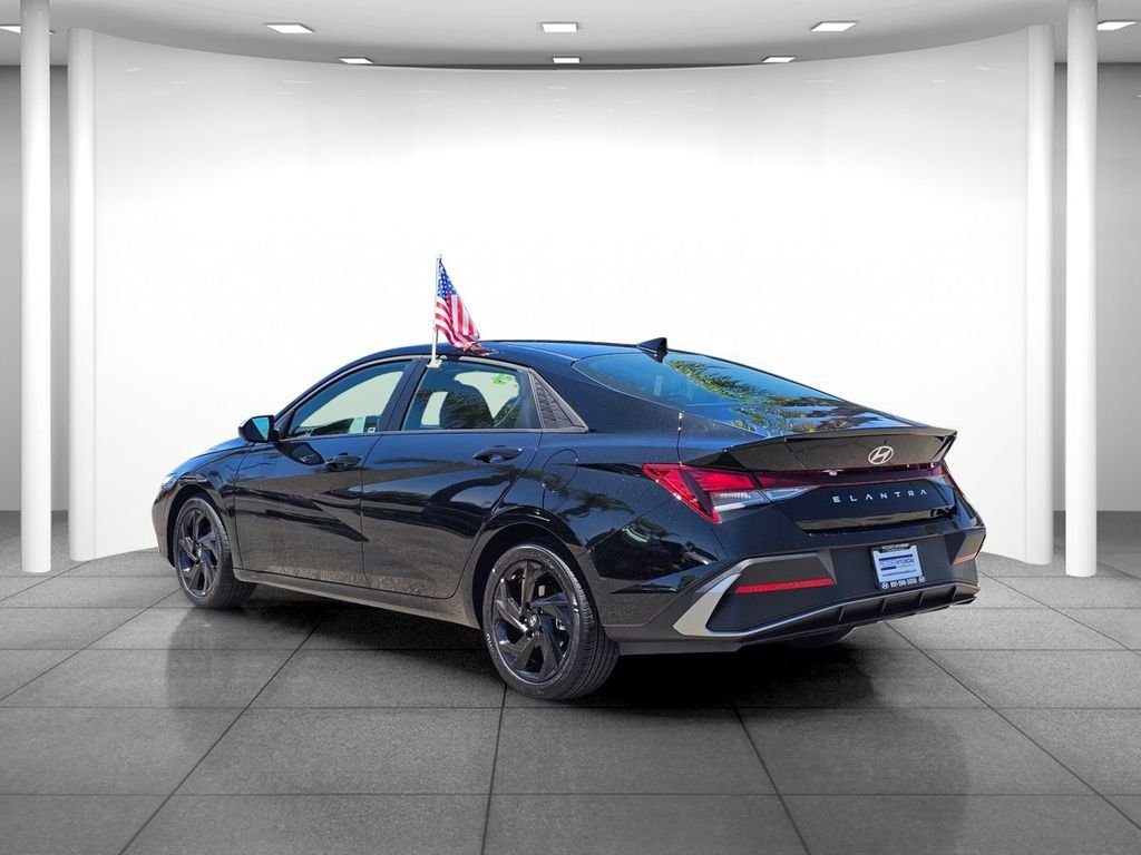Certified Used 2026 Black Hyundai SEL Sport image 4