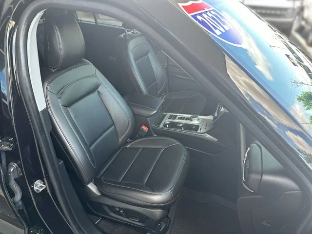 Used 2023 Black Ford XLT image 28