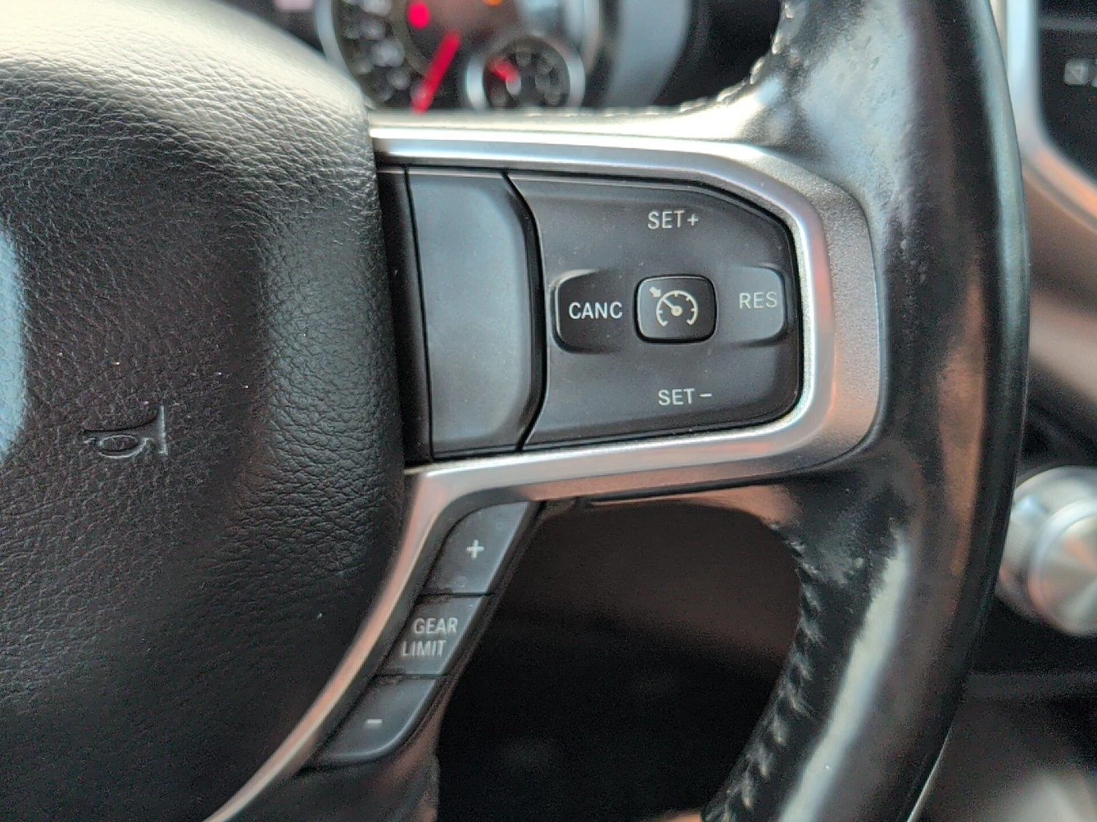 Used 2020 Bright White Clearcoat Ram Laramie image 27