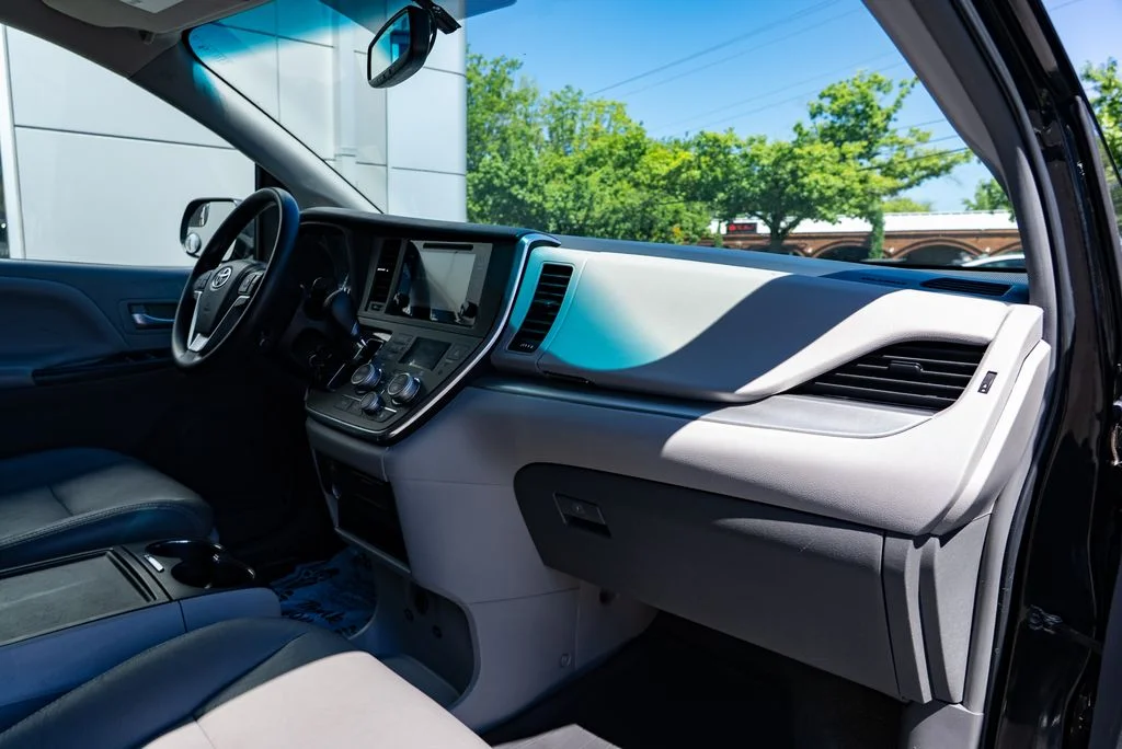 Used 2015 Black Toyota LE image 26