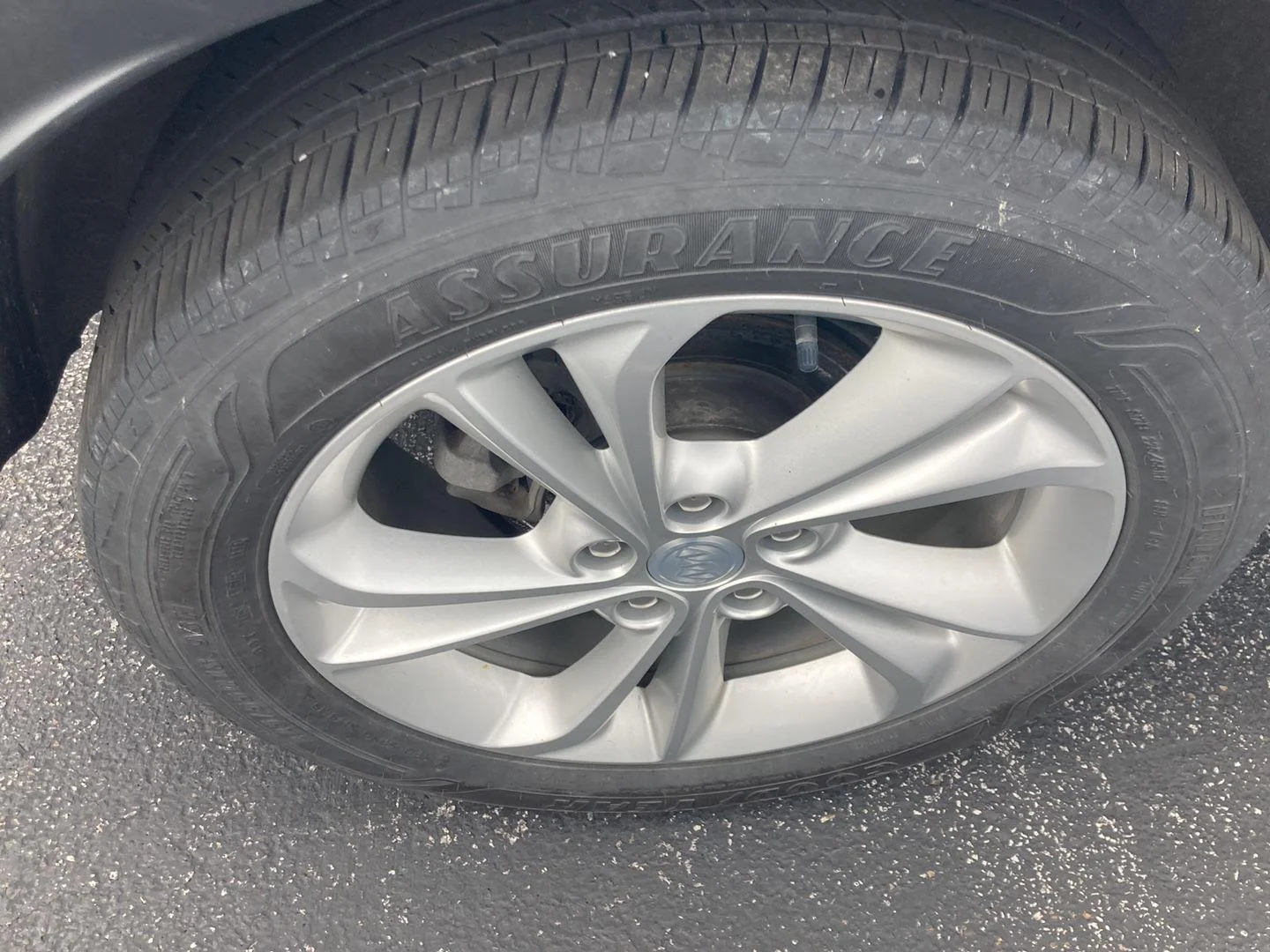 Used 2023 Moonstone Gray Metallic Buick Preferred image 8