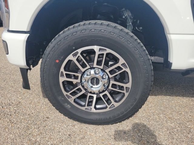 New 2026 Star White Metallic Tri-Coat Ford F-250® Platinum® image 78
