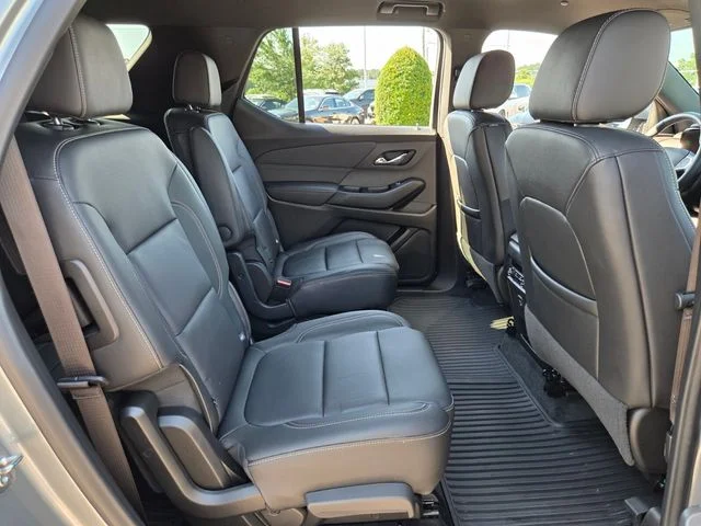 Used 2023 Gray Chevrolet LT Leather image 19