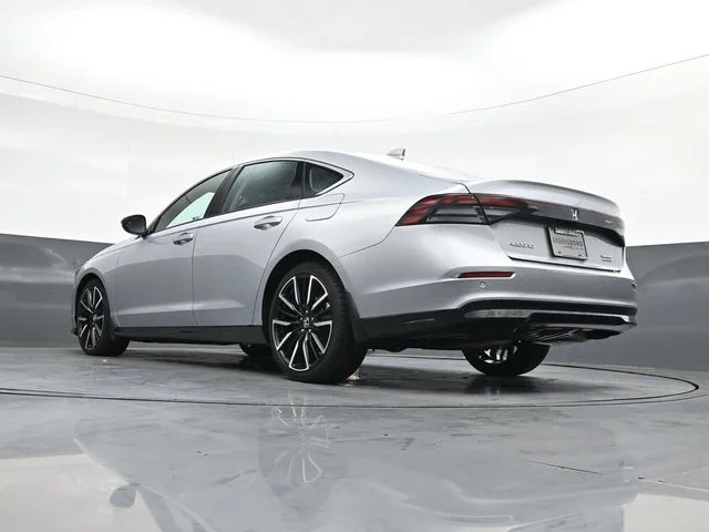 Used 2025  Honda Touring image 31