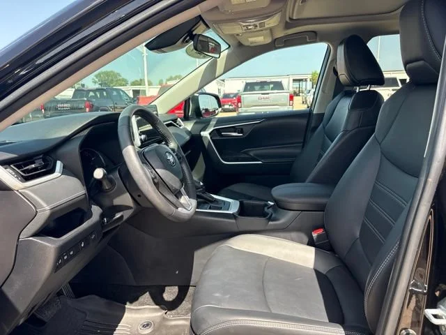2024 Toyota RAV4 XLE Premium - Photo 12