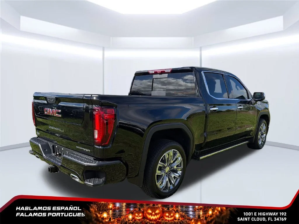 Used 2025 Onyx Black GMC Denali image 5