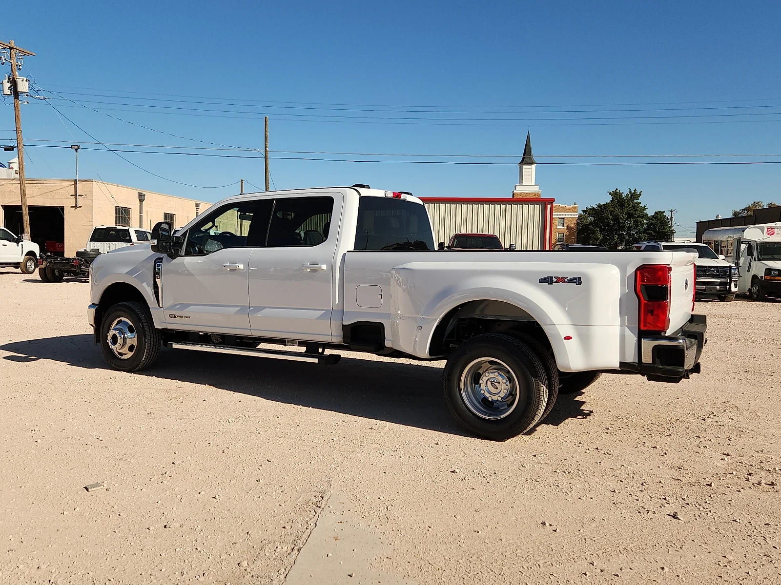 New 2026 Oxford White Ford Lariat image 4