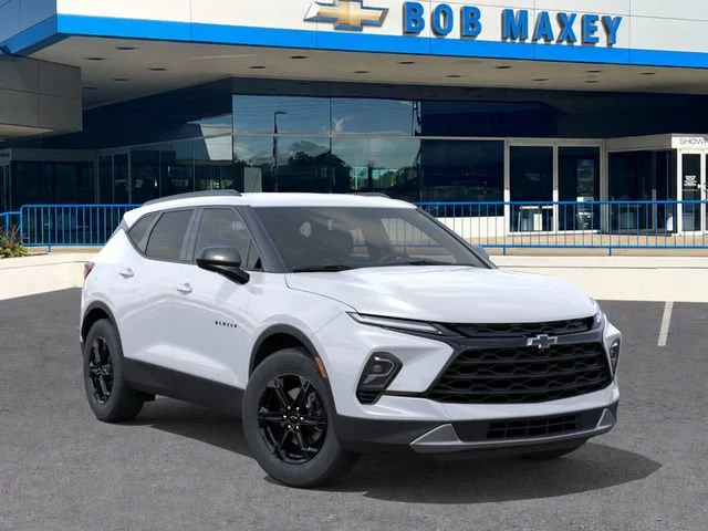 New 2026 Summit White Chevrolet 2LT image 7