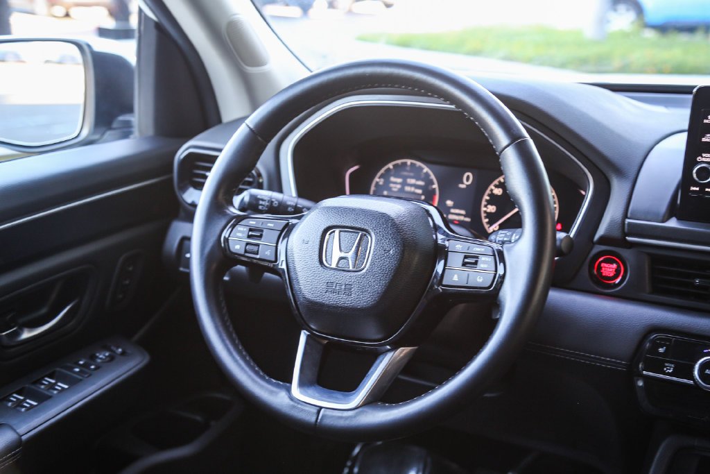 Certified Used 2024 Platinum White Pearl Honda 2WD EX-L image 43