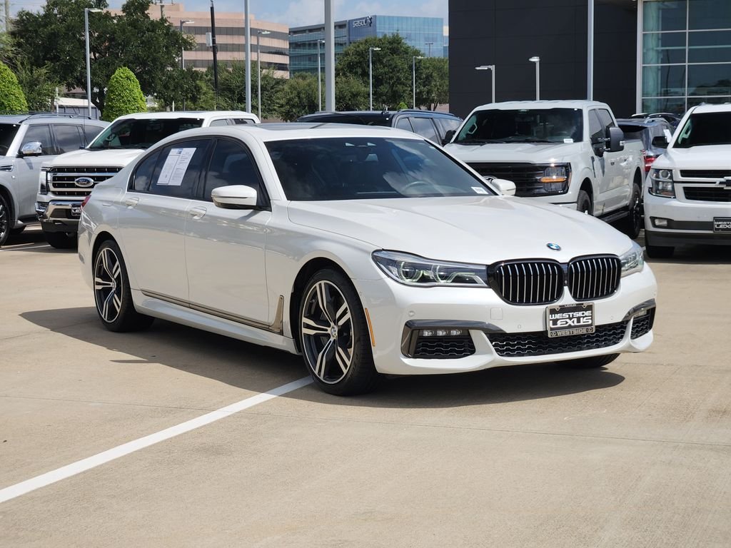 Used 2019 White Metallic BMW 750i image 3
