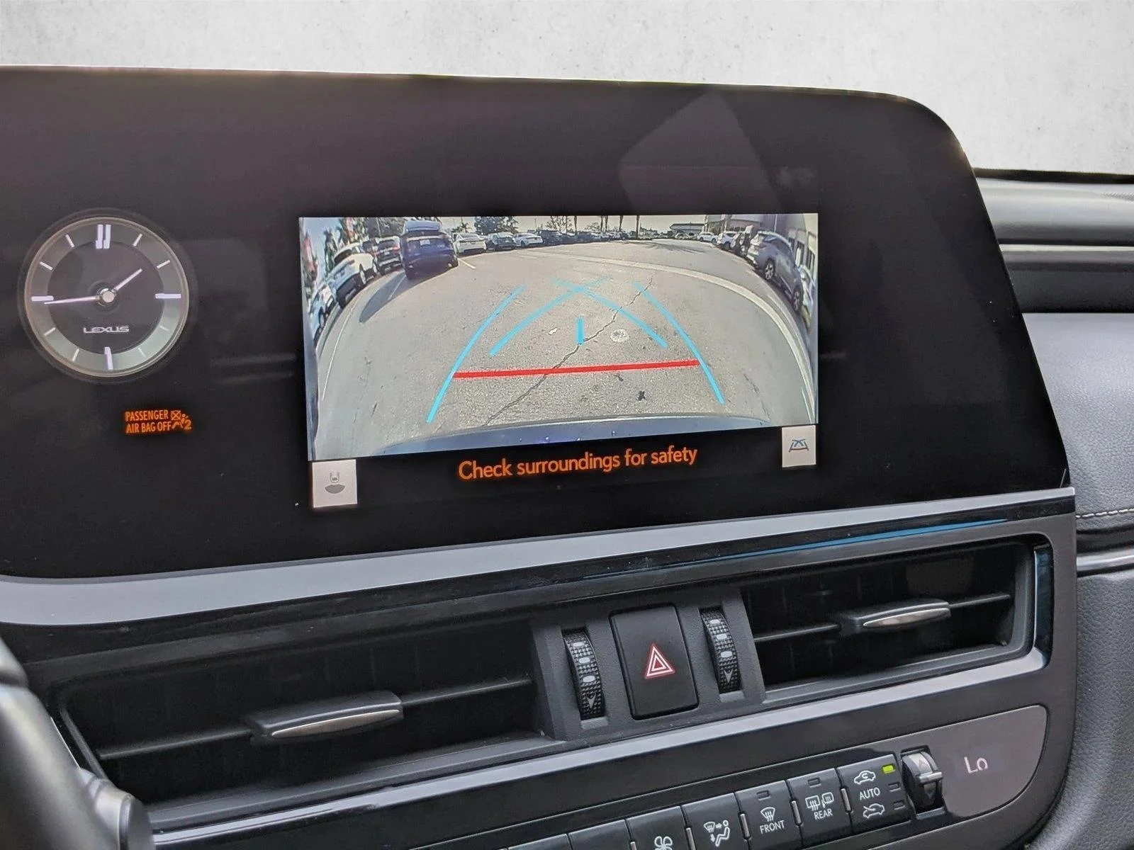 2024 Lexus ES 350 - Photo 13
