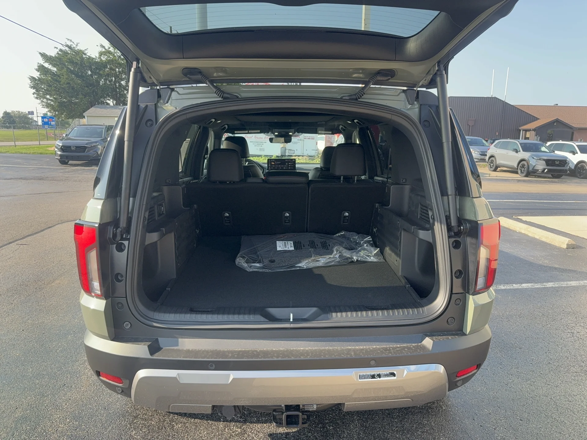 New 2026 Ash Green Metallic Honda TrailSport Elite Blackout image 17