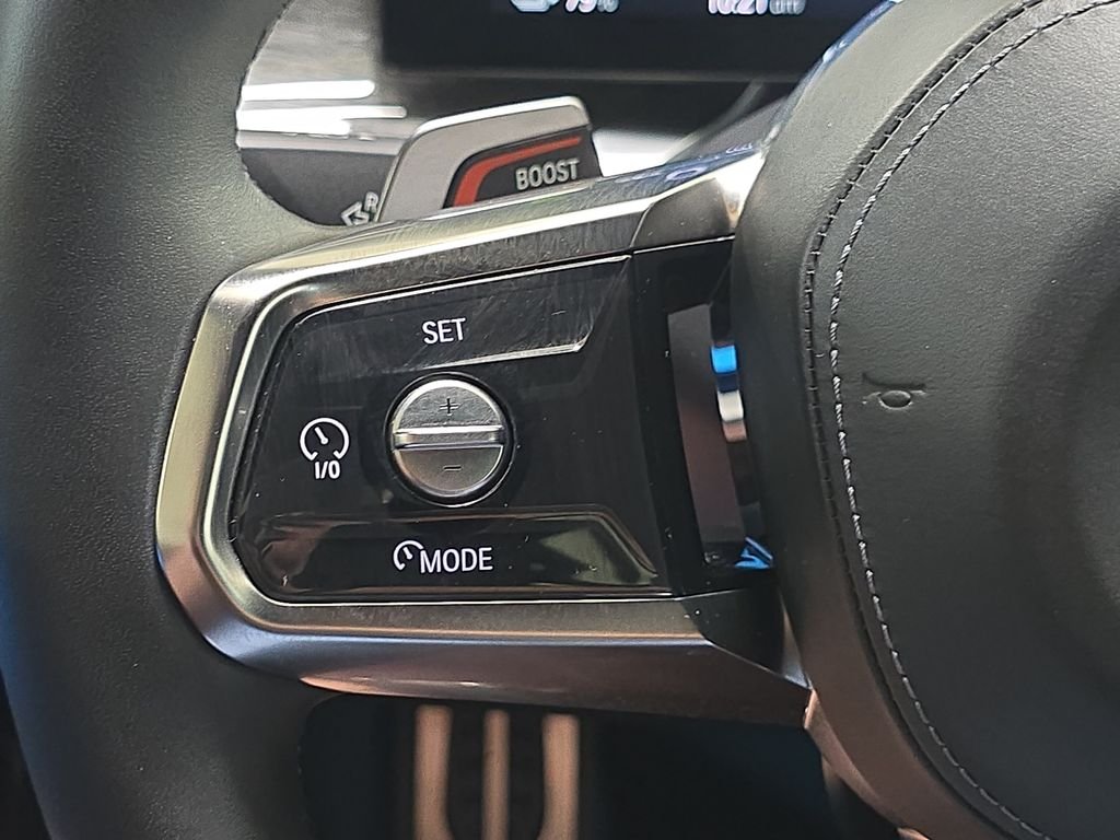 Used 2023 Black Sapphire Metallic BMW xDrive60 image 20