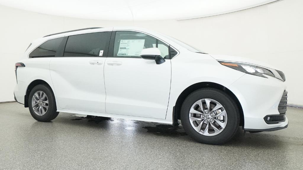 New 2026 Wind Chill Pearl Toyota XLE image 53