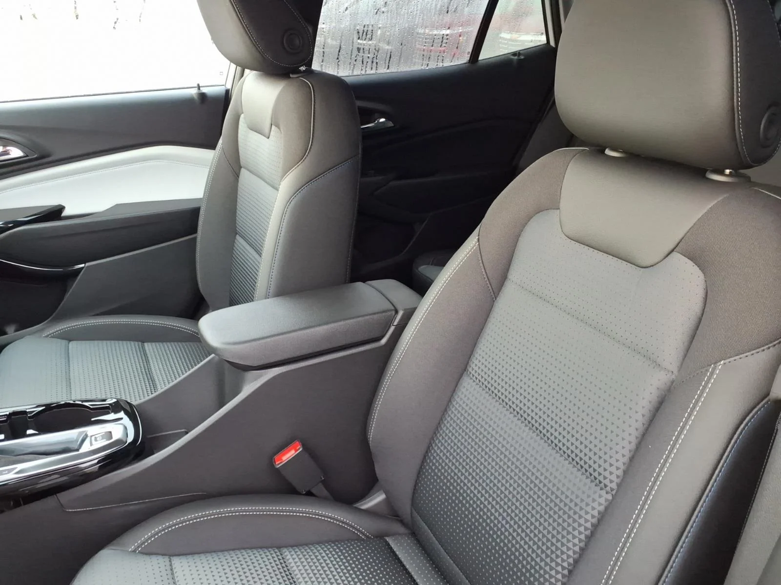 2026 Chevrolet Trax LT - Photo 8