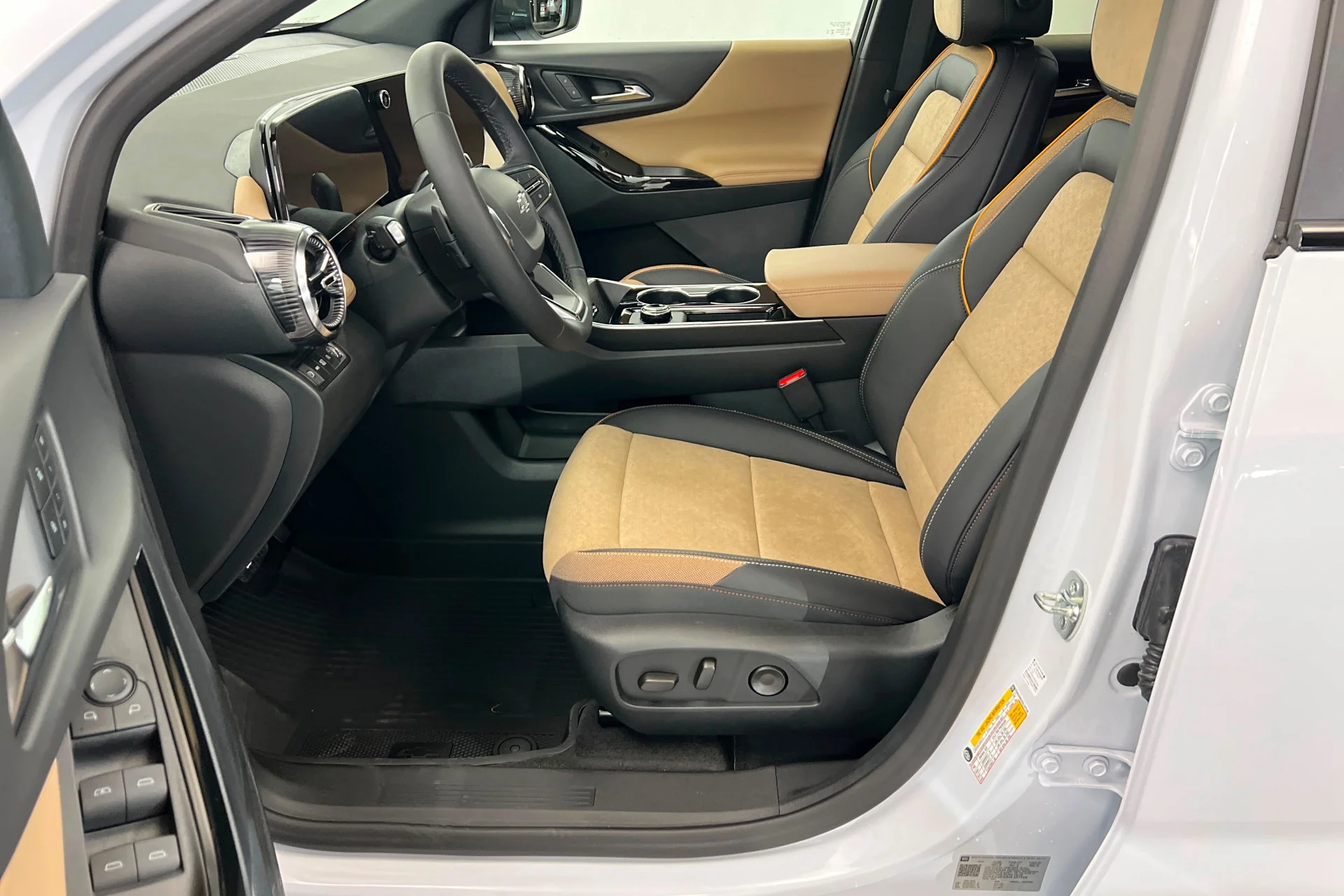 2027 Chevrolet Equinox ACTIV - Photo 17