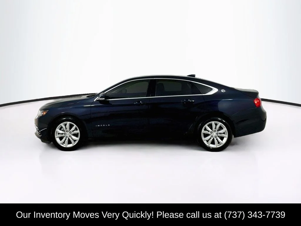Used 2018 Blue Velvet Metallic Chevrolet LT image 4