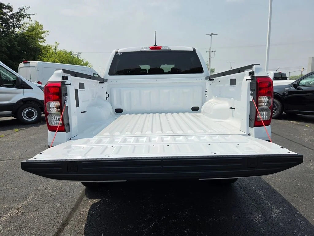 New 2026 Oxford White Ford XL image 19