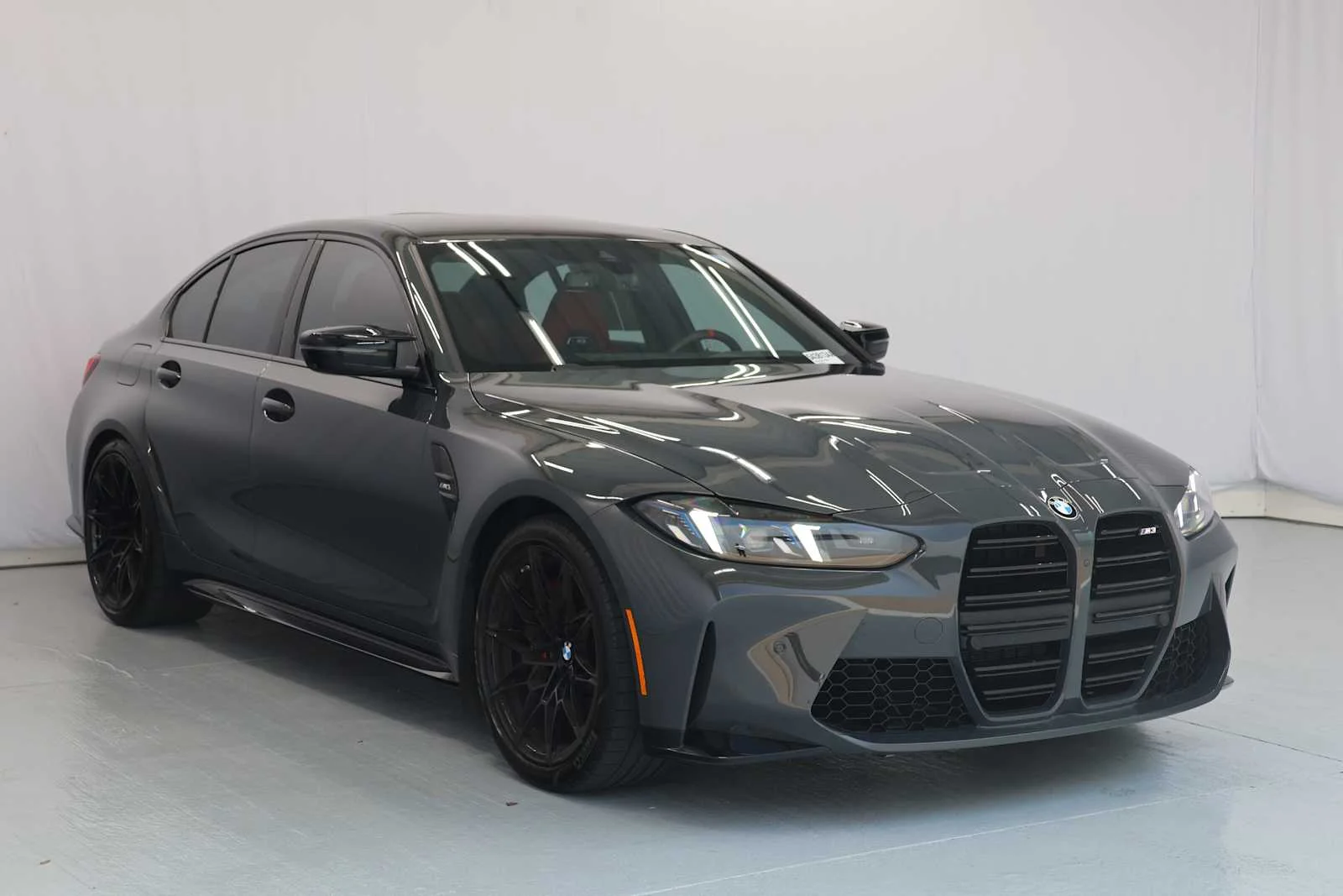Certified Used 2025 Dravit Grey Metallic BMW  image 4