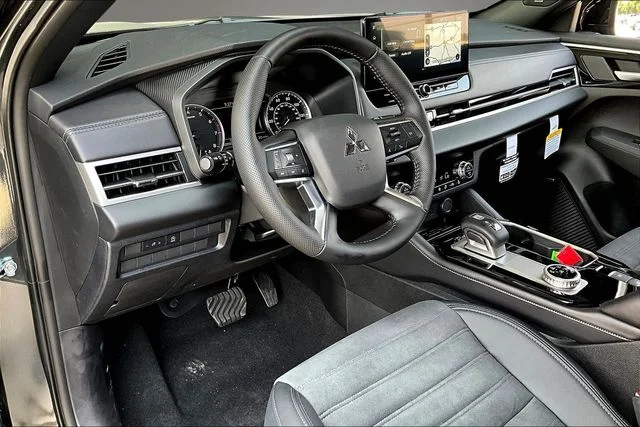 New 2026 Gray Mitsubishi LE 1.5T 2WD image 7