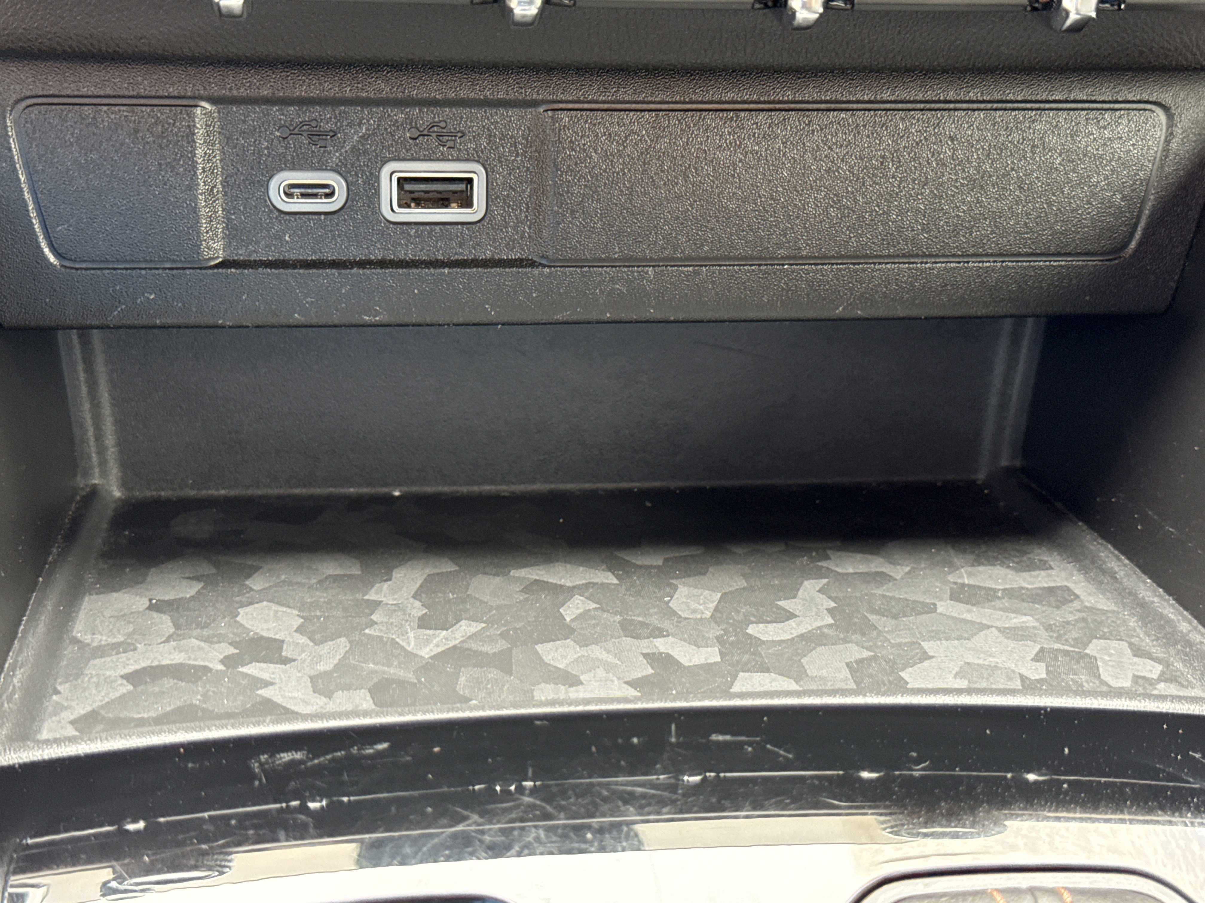 Used 2024 Solar Flare Metallic GMC 4WD AT4 image 27