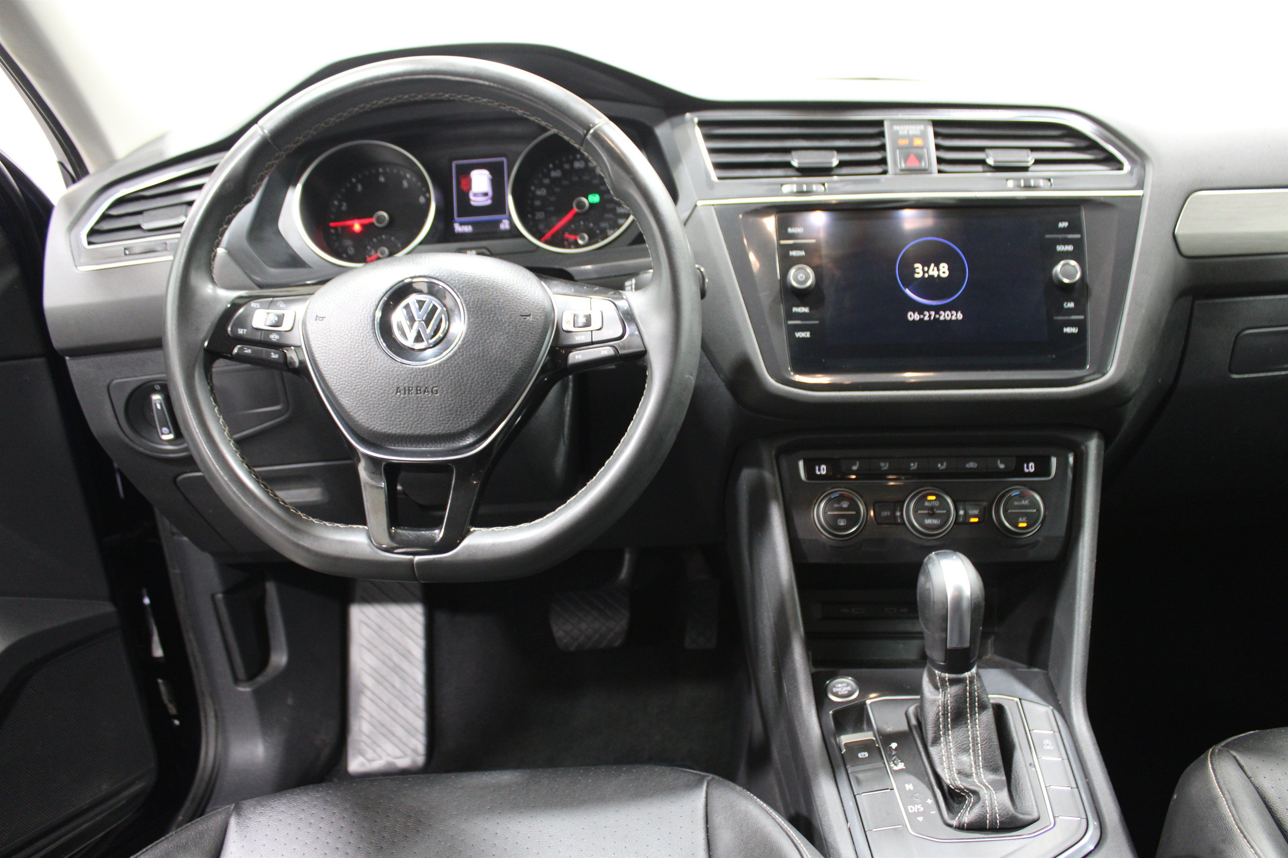 Used 2021 Atlantic Blue Metallic Volkswagen SE image 2