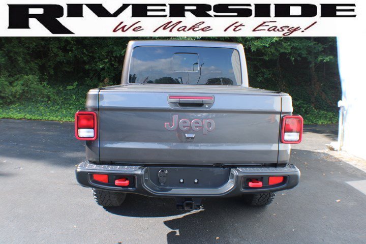 Used 2022 Granite Crystal Metallic Clearcoat Jeep Rubicon image 14