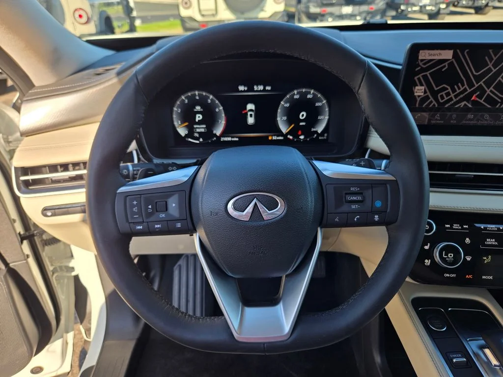 Used 2023 Majestic INFINITI LUXE image 25