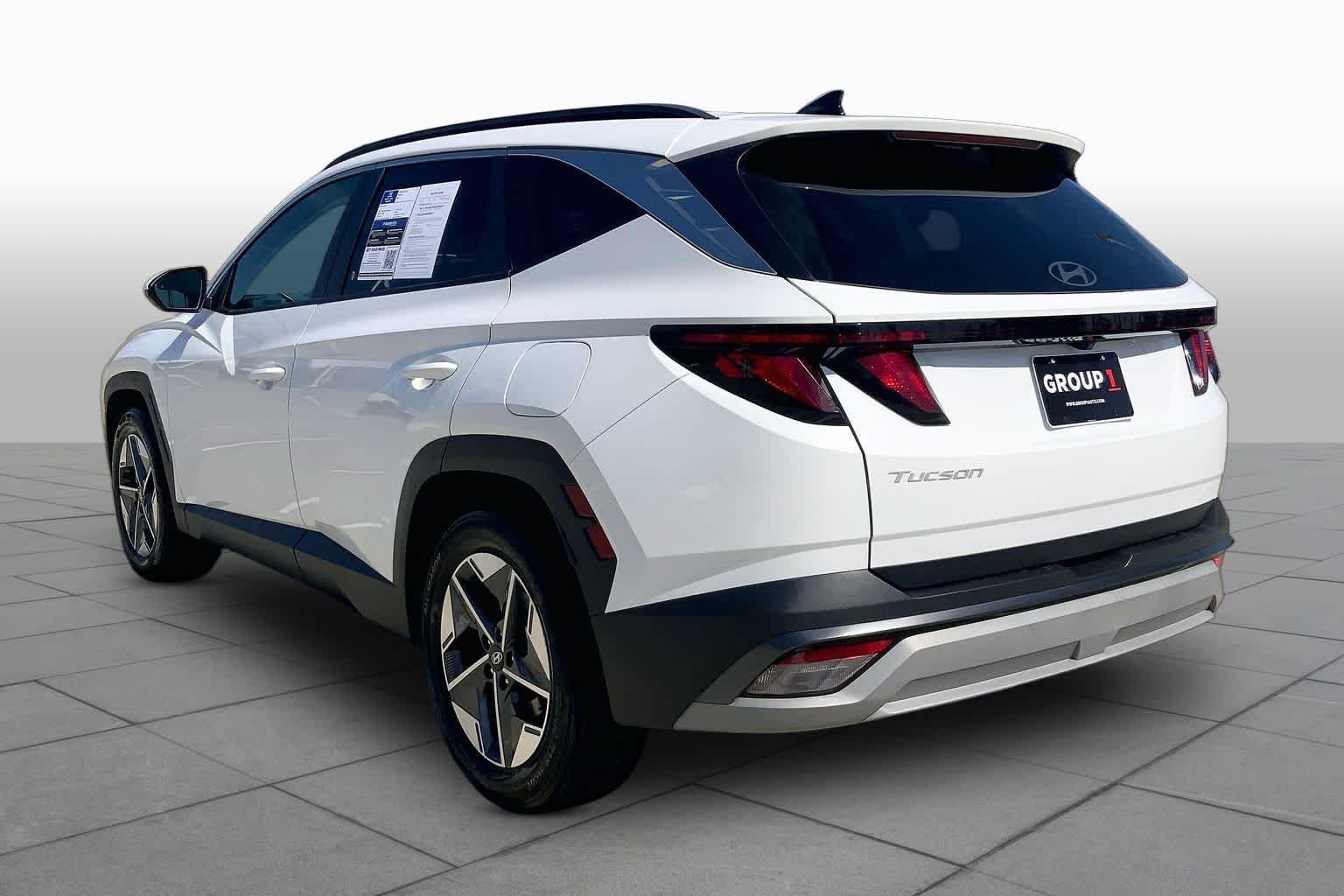 Used 2025 Serenity White Pearl Hyundai SEL image 12