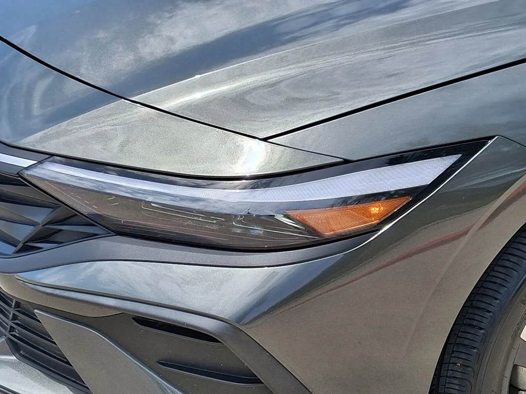 Certified Used 2025 Gray Hyundai SEL Sport image 7