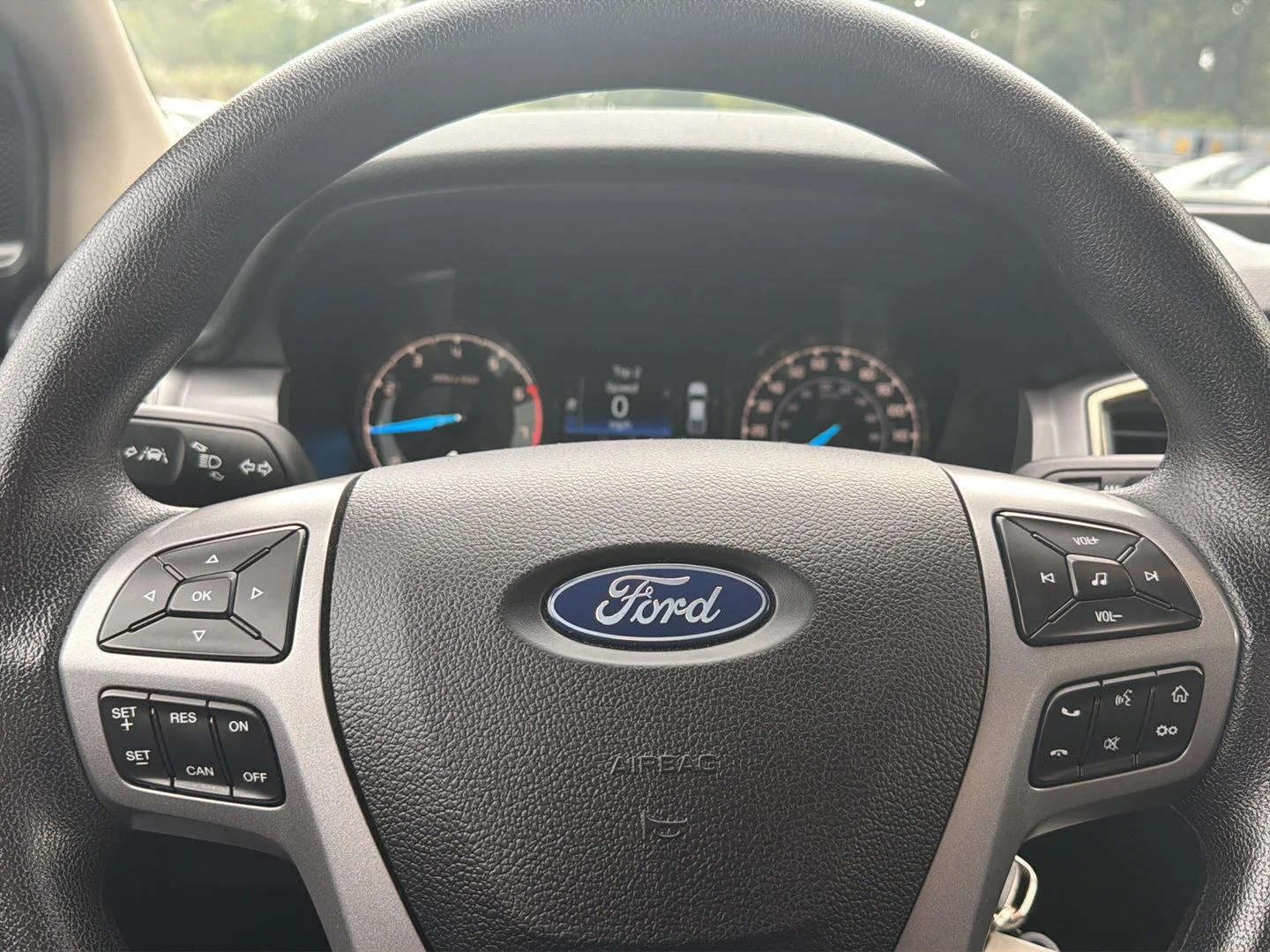 Used 2022 Shadow Black Ford XLT image 9