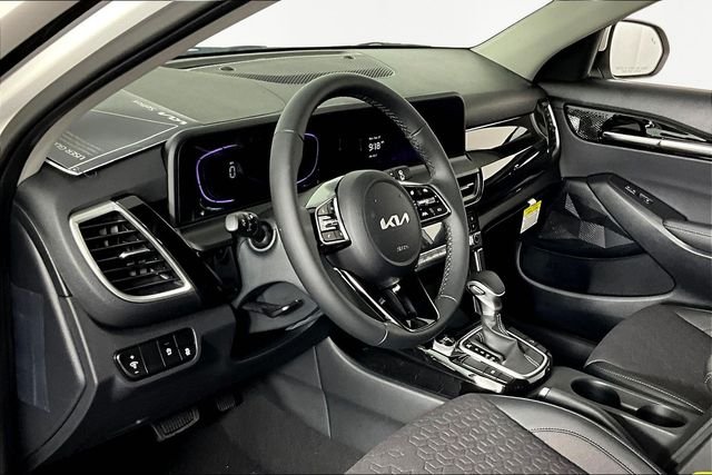 2026 Kia Seltos S - Photo 8