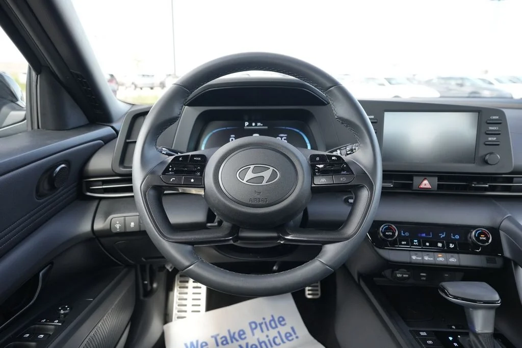 Used 2026 Gray Hyundai SEL Sport image 15