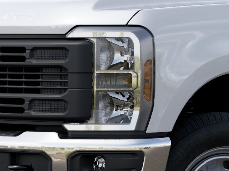 New 2027 Oxford White Ford F-350® XL image 18