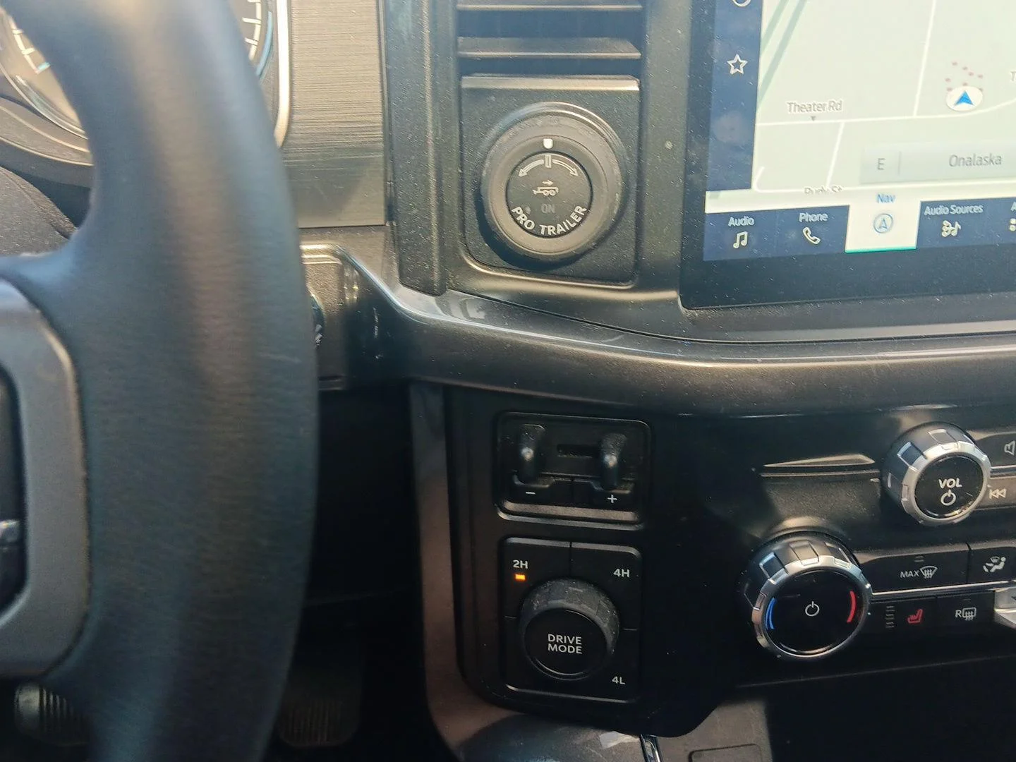 Used 2023 Agate Black Ford XLT image 18