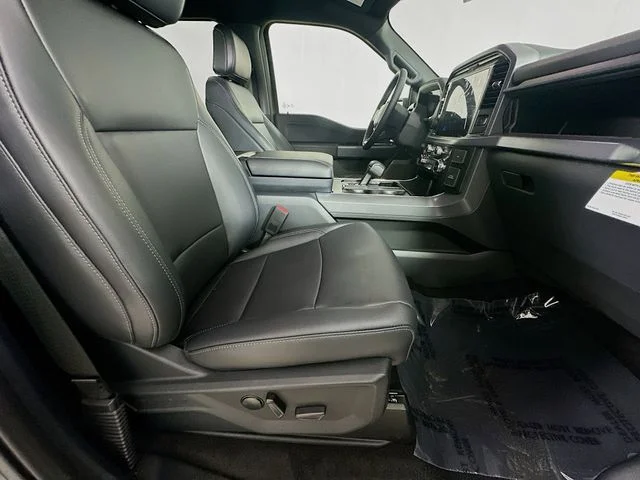 New 2026 Carbonized Gray Metallic Ford XLT image 28