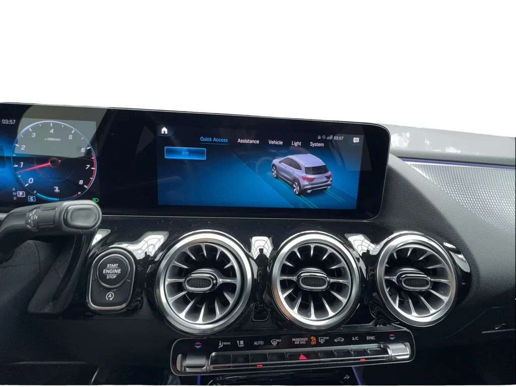 Used 2022 White Mercedes-Benz GLA 250 image 44