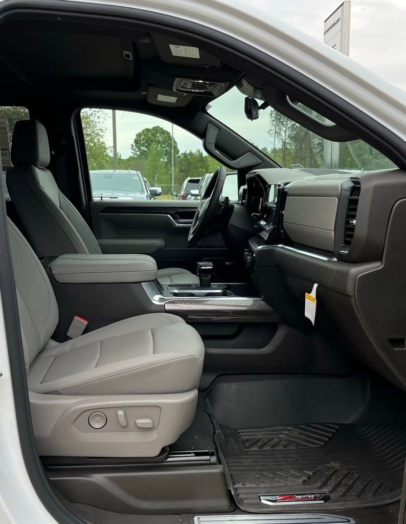 2026 Chevrolet Silverado 1500 LTZ - Photo 23