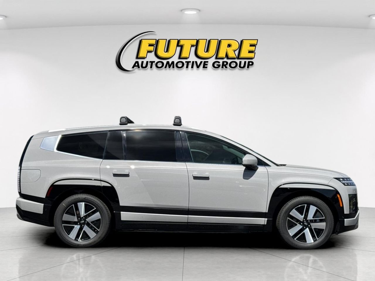 New 2026 Gray Hyundai SEL image 2