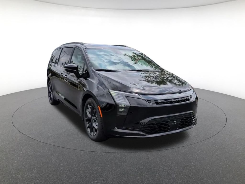 New 2027 Diamond Black Chrysler Limited image 3
