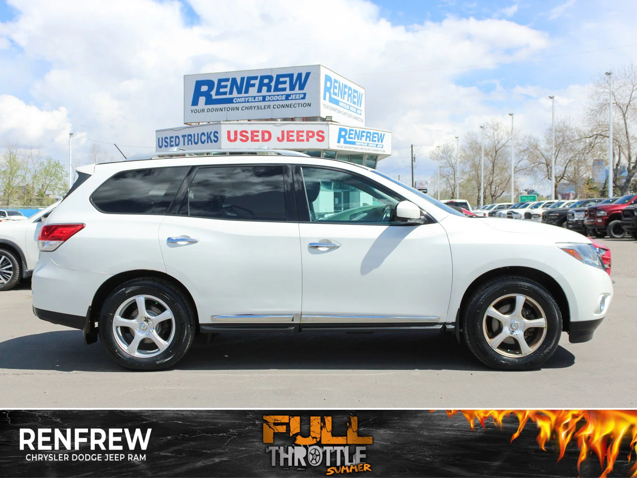 Used 2014 White Nissan Platinum * V6 | Heated/Cooled Seats | Rear DVD | Trailer Tow Package | BOSE | 360 Camera image 1