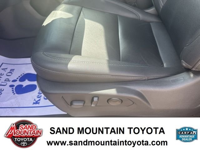 Used 2022  Chevrolet LT Trail Boss image 15