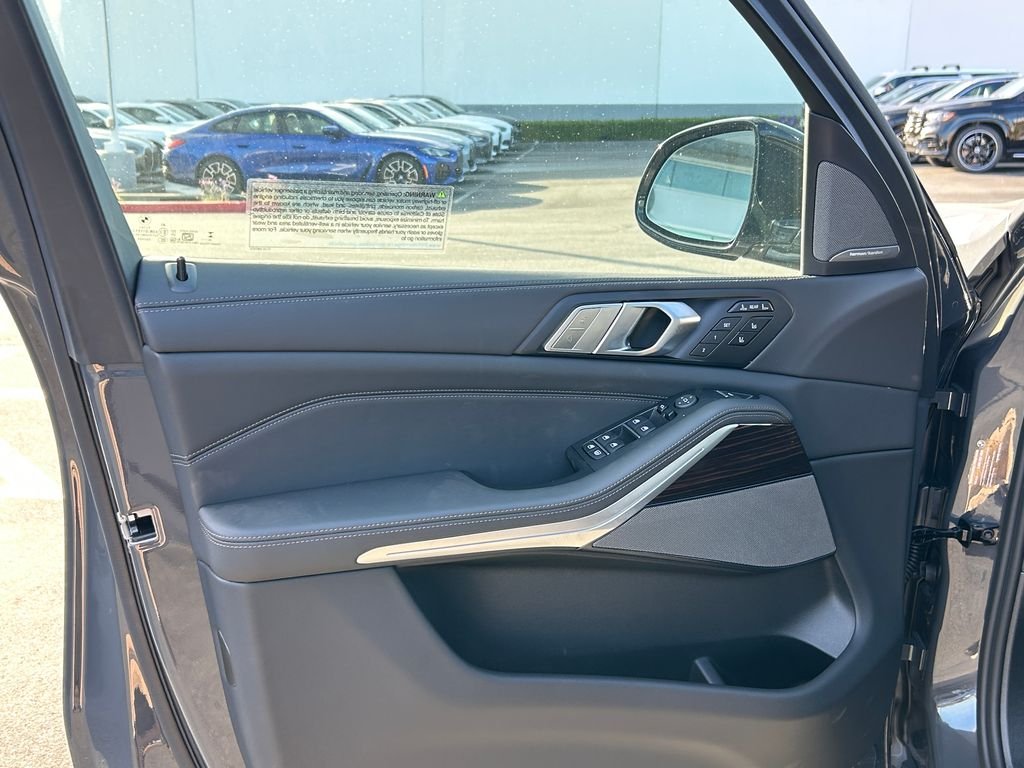 New 2027 Dravit Grey Metallic BMW xDrive40i image 11