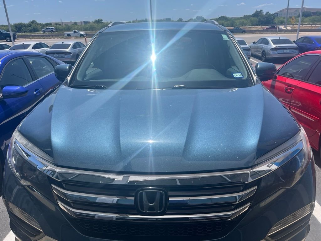 Used 2017 Modern Steel Metallic Honda Elite image 2